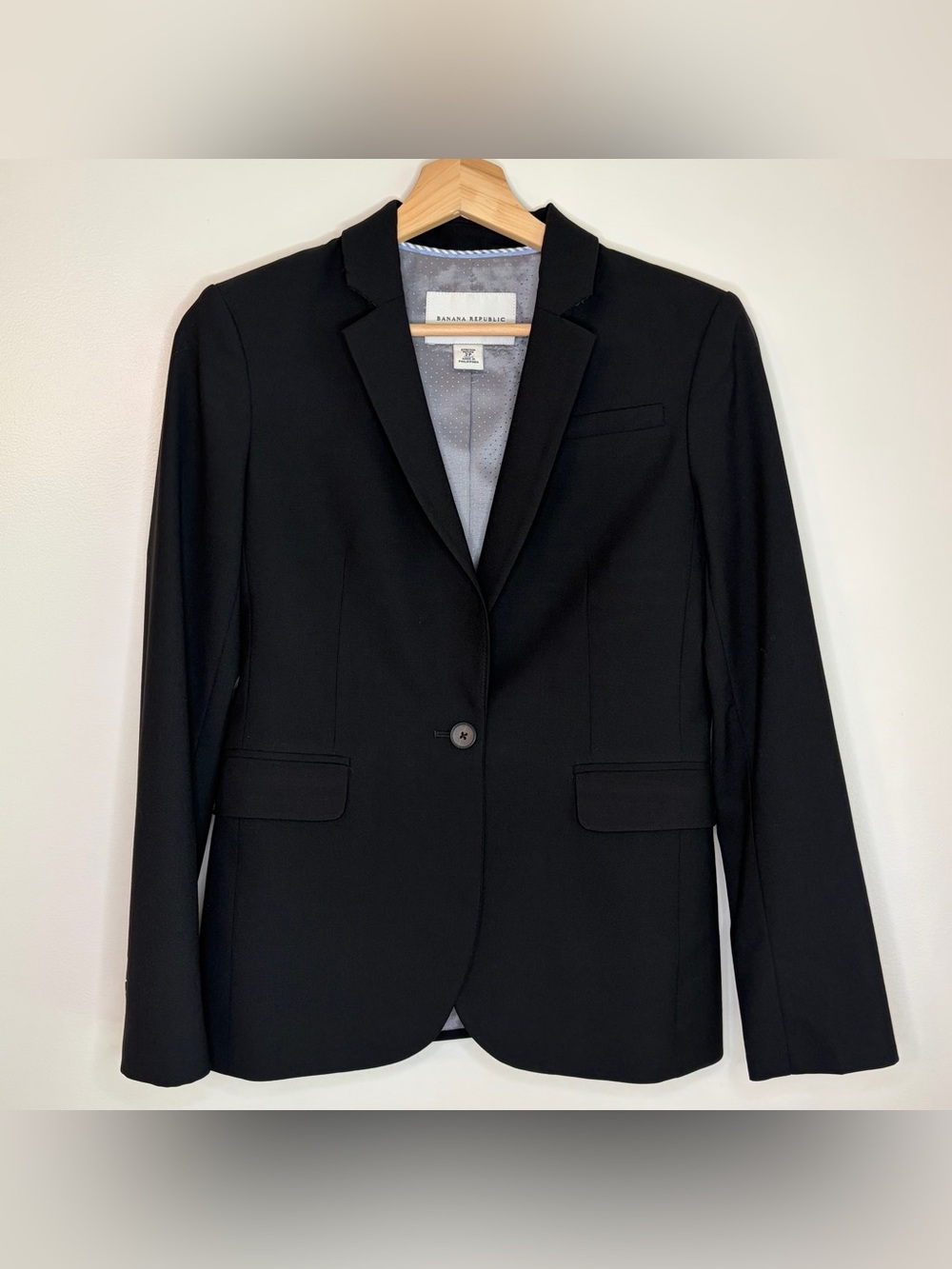 Banana Republic Black Blazer Jacket Long Sleeve Women Size 2P Career Academia